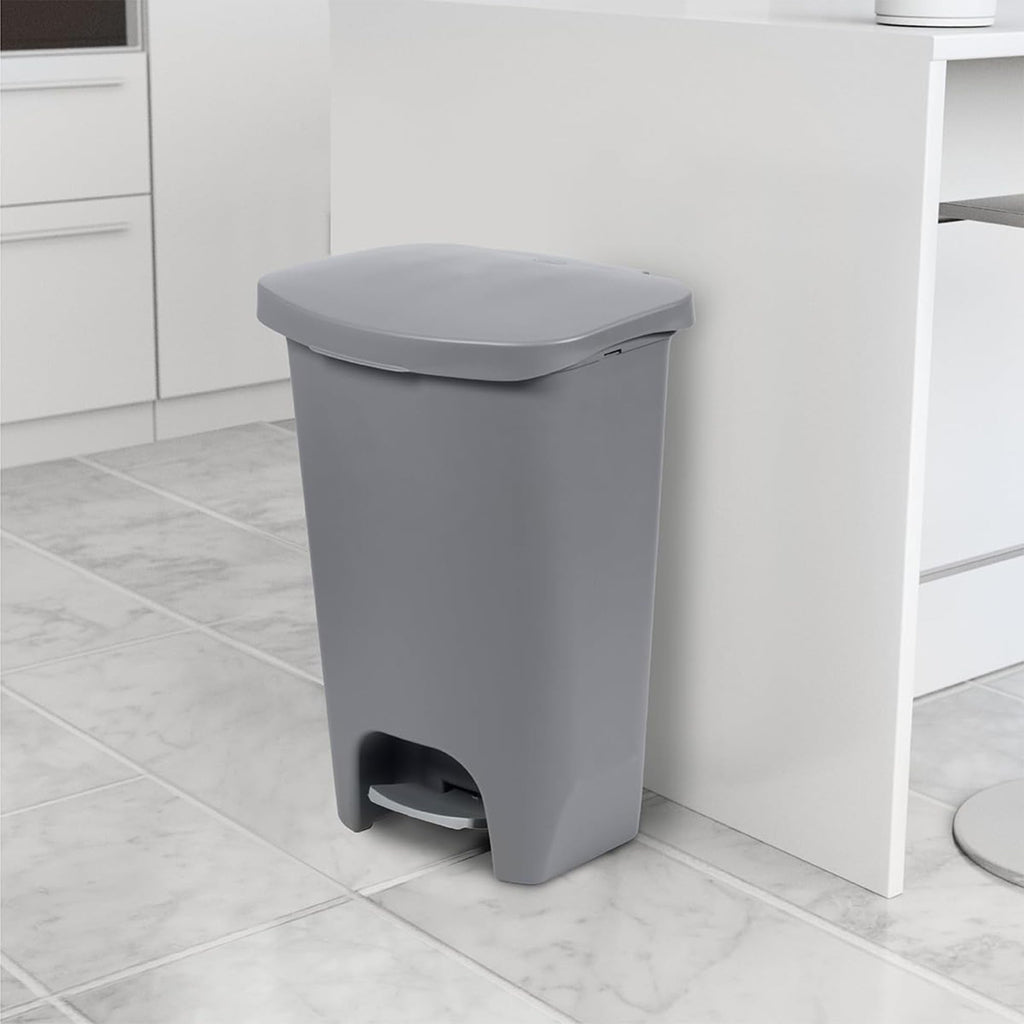 Glad Trash Can with Clorox Odor Protection | Plastic Bin, 13 Gal, Black