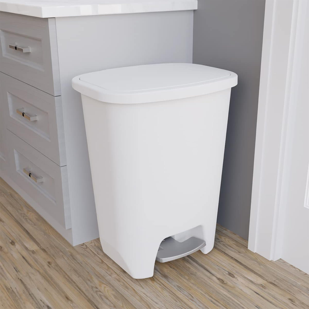 Glad Trash Can with Clorox Odor Protection | Plastic Bin, 13 Gal, Black