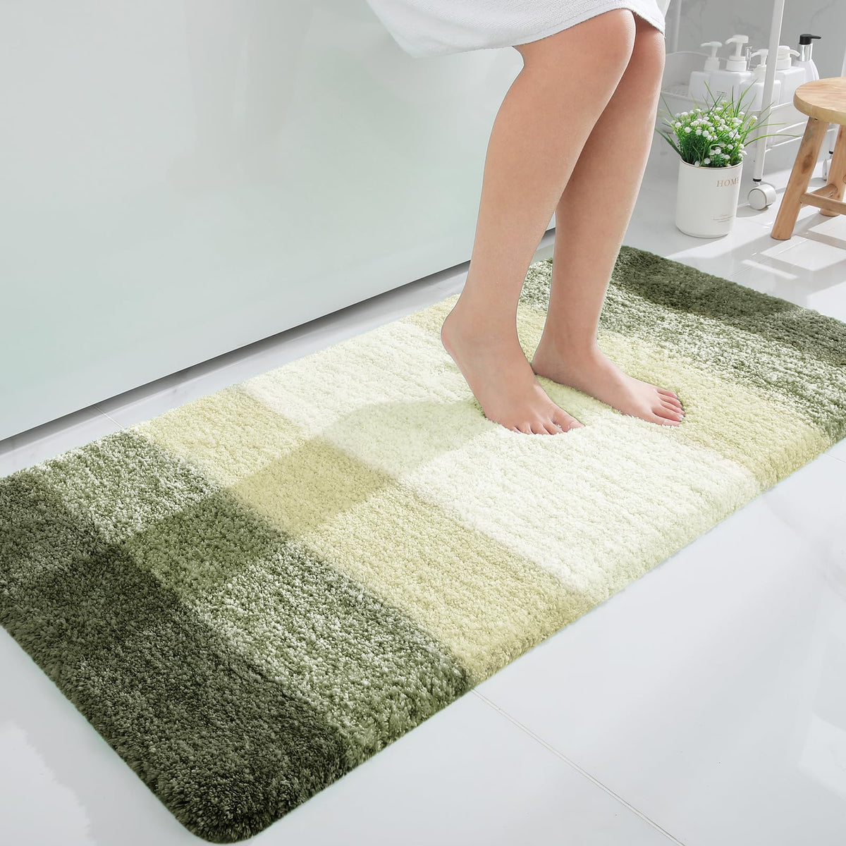 OLANLY Small Bathroom Rugs 24x16, Extra Soft Absorbent Microfiber Bath Rugs