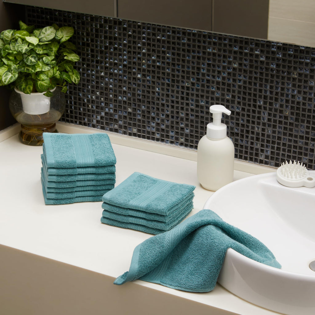Amazon Basics Fade-Resistant 100% Cotton Bath Towel, 30"x54", Teal Green, 2-Pack