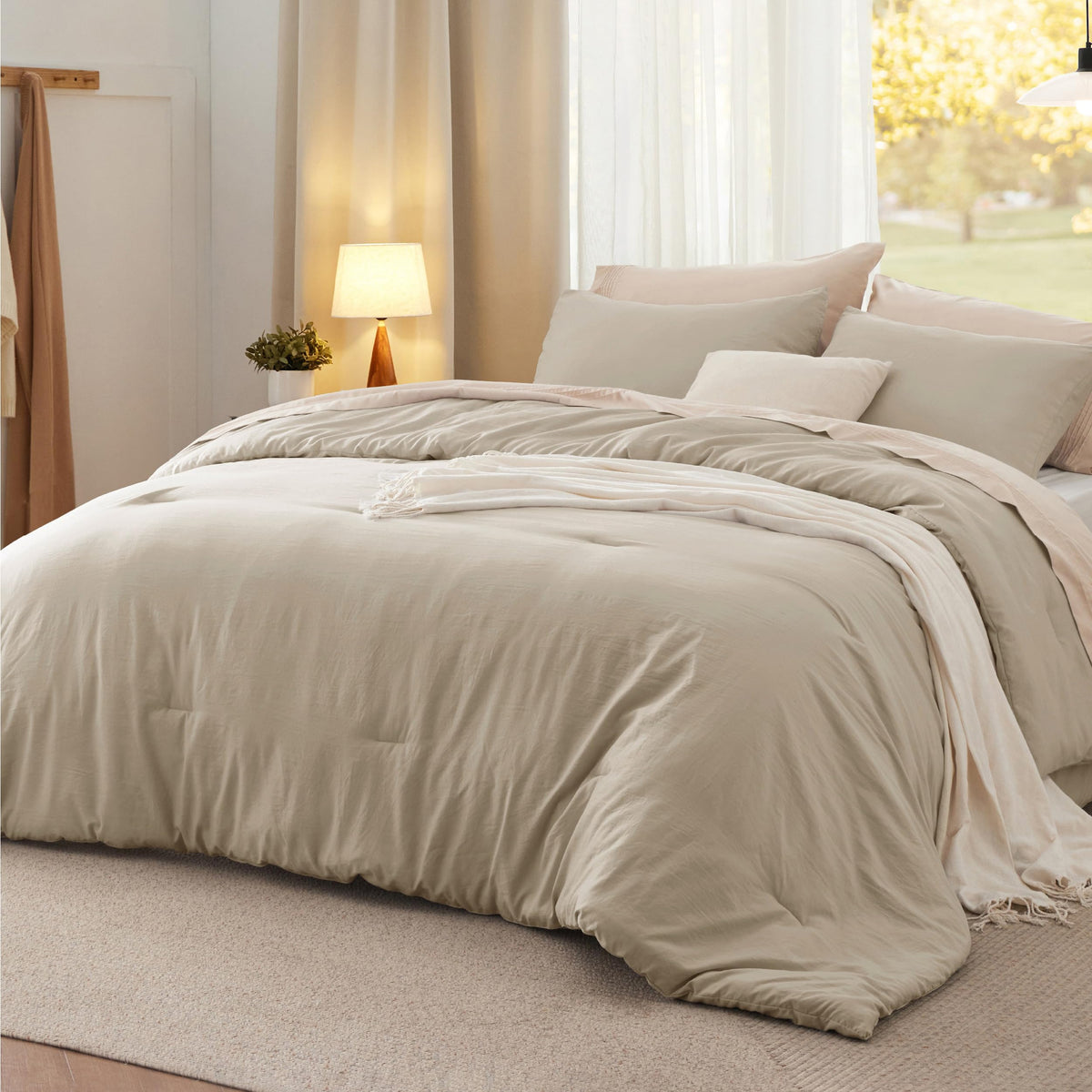 Bedsure King Comforter Set Prewashed Soft Bedding Set 3Pcs Beige 104"x90"