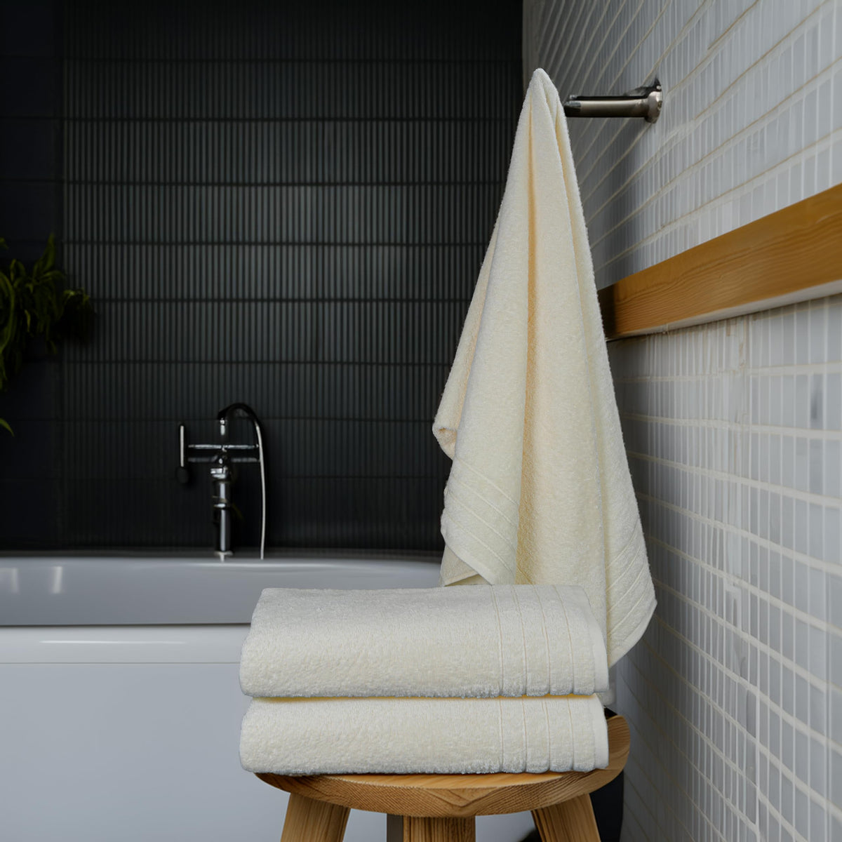 Tens Towels 4 Piece Extra Large Bath Towels 30 x 60 Inches, Dark Grey