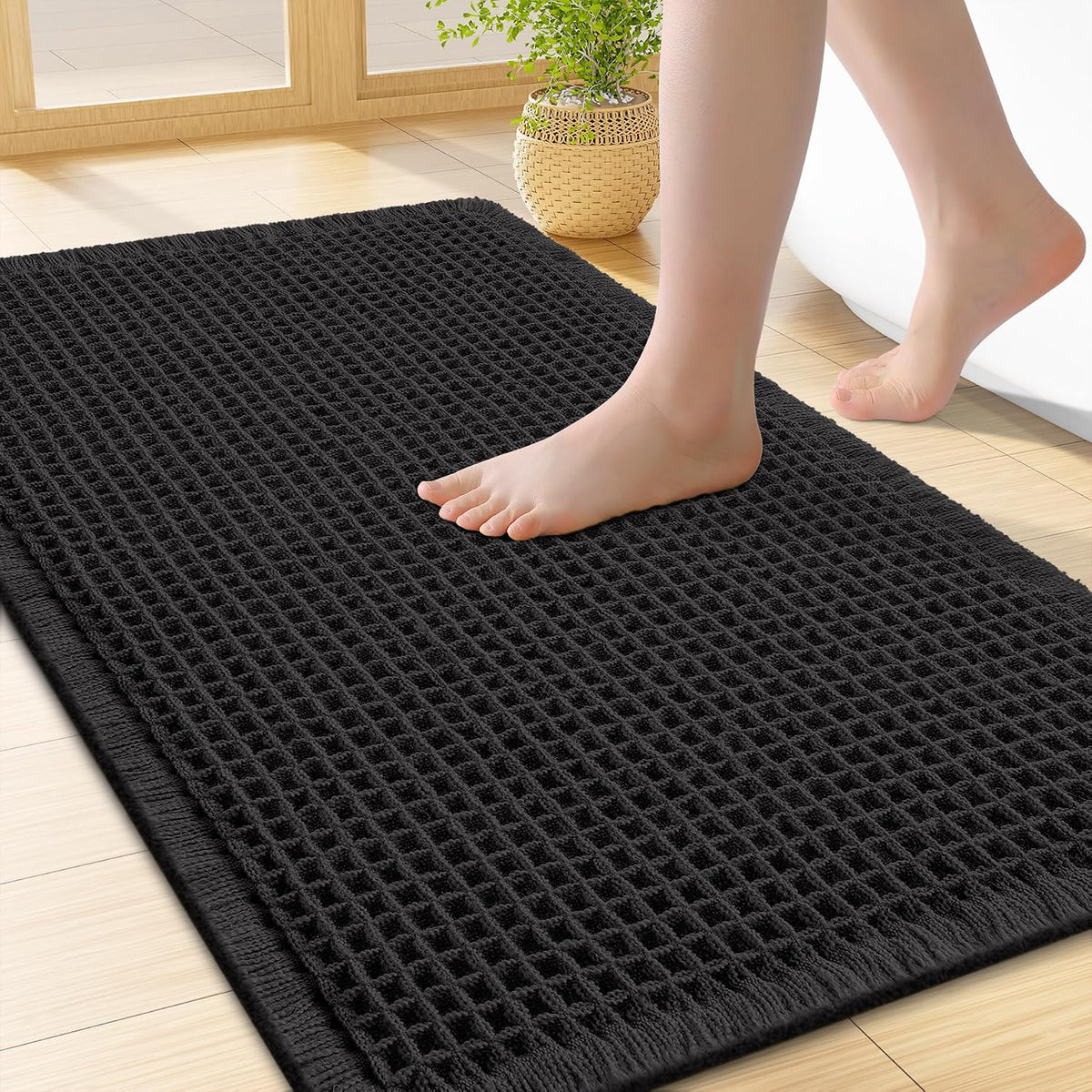 Smiry Waffle Bath Mat 24X16, Extra Soft Absorbent Bathroom Rugs, Black