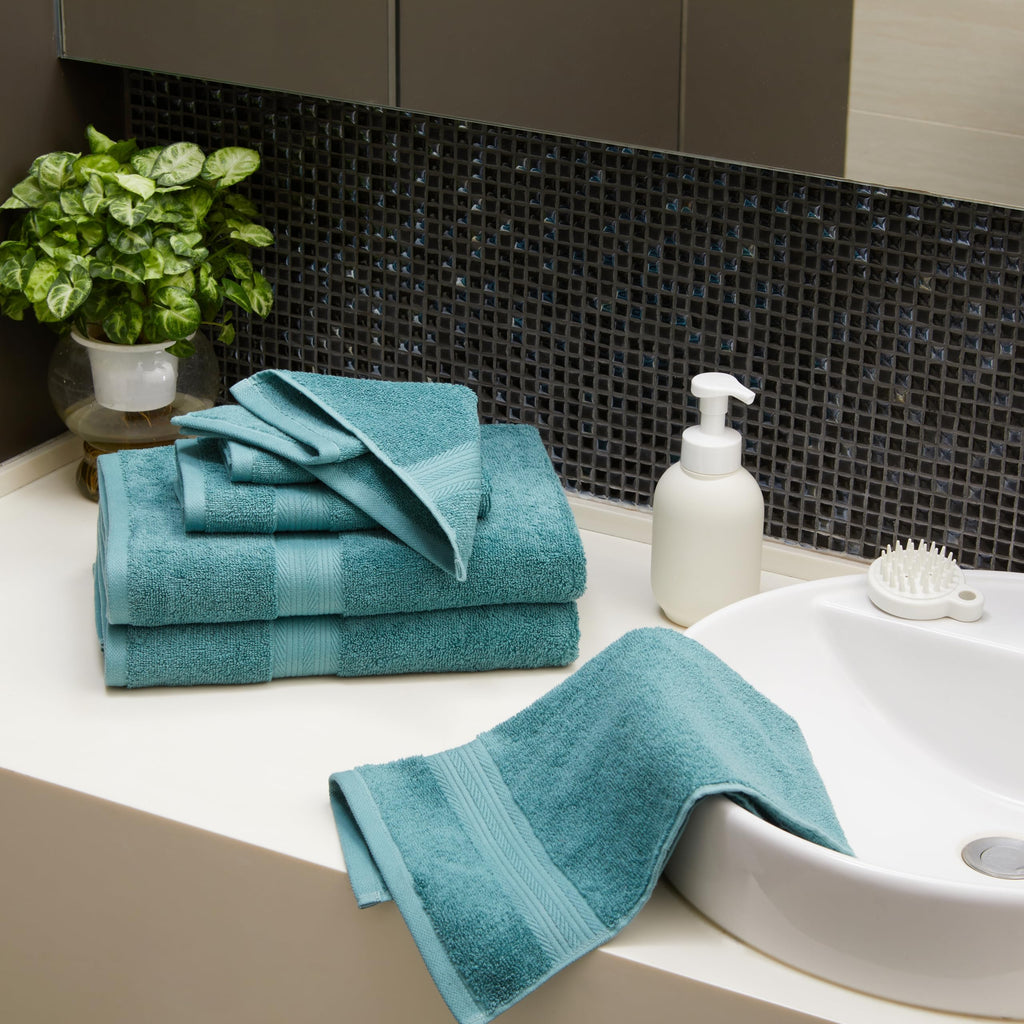 Amazon Basics Fade-Resistant 100% Cotton Bath Towel, 30"x54", Teal Green, 2-Pack